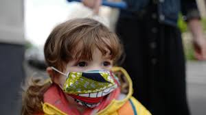 Des masques ffp2 contaminés au graphène distribués aux soignants ? Deconfinement A Partir De Quel Age Un Enfant Devra T Il Porter Un Masque A L Ecole Et En Dehors