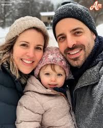 Chistes, bromas y más added a new...