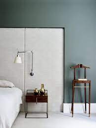 The Headboard Sconce Might Be Our Favorite Hotel Inspired Small Bedroom Hack Emily Henderson Bedroom Lamps Design Bedroom Design Small Bedroom Hacks