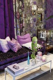 Decoration Interieure Salon Living Room Maison Violet Aubergine Mauve Lilas Amethyste Couleur Col Home Decor Wallpaper Living Room Home Decor Inspiration