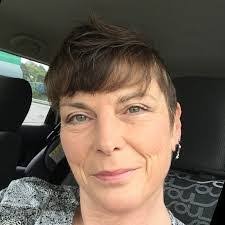 Dennis Radloff's Instagram, Twitter & Facebook