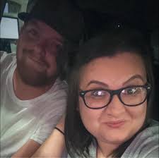 I'm looking for someone to do senior pics this summer. Single mom and I  want good without paying a fortune. Thank you in advance for your  recommendations! ❤️