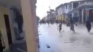 Earthquakes can range in size from those that are so weak that they cannot be felt to those violent enough to propel objects and people into the air, and wreak destruction across entire cities. Kbjhn5oncyhpim