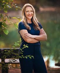 Consultants & Strategists