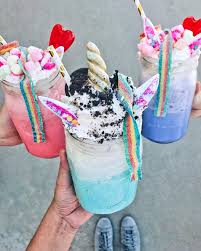 11 4k Likes 144 Comments Foodwithmichel On Instagram Unicorn Milkshakes From Caked La Are Coming To Mo Drinks Receitas Milk Shakes Sobremesas Deliciosas