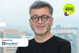 Alex Medel's Instagram, Twitter & Facebook