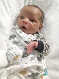 Can somebody please stop time 🛑 ✋ I don't want him to grow up!!! I want  him to stay a sweet innocent bundle of giggles and cocos kisses