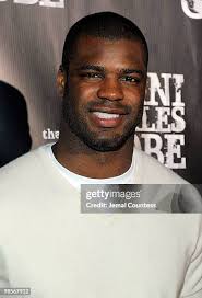 69 Professional Football Player Dhani Jones Stock Photos, High-Res  Pictures, and Images