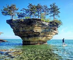 14 Up North Small Towns You Need To Visit This Summer Michigan Road Trip Kayak Trip Places To Travel