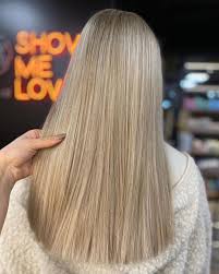 I tagli di capelli scalati che stiamo per farvi vedere non hanno nulla in comune con i classici capelli scalati a punta! I Migliori Tagli Di Capelli Lunghi Lisci Da Provare Trucchi Tv