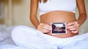 (en vrai les deux derniers avec la robe noire et la blanche je l'étais déjà de deux mois hihihih). Les Differentes Positions Du Bebe Dans Le Ventre Magicmaman Com