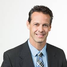 Darin Andrews's Instagram, Twitter & Facebook