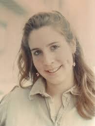 Anna Demott's Instagram, Twitter & Facebook