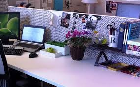 Office Simple Office Cubicle Decorating Ideas With Mural Wallpaper Gorgeous Office Desk Design For You Cubicle Decor Office Office Desk Decor Cubicle Decor