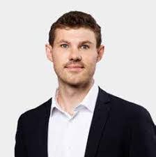 Thomas Kreiling's Instagram, Twitter & Facebook