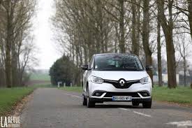 Parmi les essais de la renault scenic 4 effectués par les internautes, certains mots clés qui ressortent permettent de faire une. Renault Scenic Essai Renault Scenic Iv Dci 160 A L Epreuve Du Quotidien