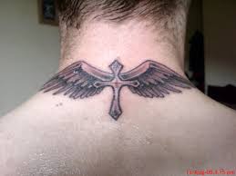 Modelo de tatuajes, diseños, citas e ideas. Tattoo Cross Neck Tattoo