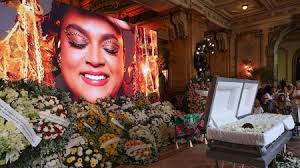 Erik Marmo comemora formatura do filho nos EUA: 'Emocionante'