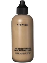 Fond De Teint Visage Corps De Mac Fond De Teint Maquillage Astuces Beaute