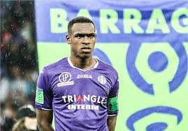 Последние твиты от toulouse fc (@toulousefc). Issa Diop Signe En Angleterre Un Transfert Record Pour Le Toulouse Football Club Actu Toulouse