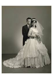 1960 S Wedding Singapore Http Vintagebrides Tumblr Com Post 43483449454 1960s Wedding Sing Wedding Gowns Vintage Vintage Bride Vintage Wedding Photography