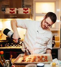 The twist is that the contestant surprises flay with a signature dish that he has to beat in each episode. Andover Resident Wins Beat Bobby Flay Lifestyles Salemnews Com