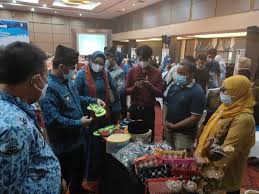 Dalam praktiknya, ada cukup banyak kendala yang menghambat. Infopublik Pemko Padang Dorong Pengembangan Ekonomi Kreatif