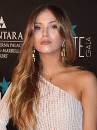 Anna Mena's Instagram, Twitter & Facebook