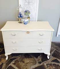 Queen Anne Drawers Painted In Annie Sloan Chalk Paint Old White With A Decorative Moulding Py Vintage Furniture Decorative Mouldings Annie Sloan Chalk Paint