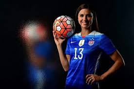 Alex Morgan That Loose Hair Down Her Back Though Soccer Poses Beautiful Athletes Alex Morgan