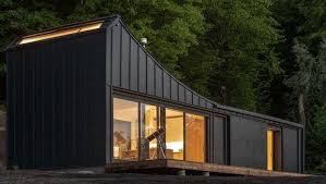 Saiba que existem, basicamente, dois comprimentos de container, 6 ou 12 metros, e ambos têm aproximadamente 2,5 metros de largura. Container Prefabbricati Costruire Casa Riciclando