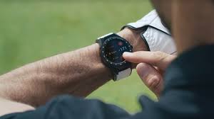 Samsung has announced that more than 60,000 apps & watch faces will support samsung gear & galaxy smartwatches. Best Golf Watch 2021 Calculate Distance From Pin To Green With The Best Golf Gps Watches T3