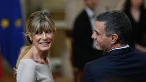 El juez Peinado rechaza que Pedro Sánchez declare por escrito en el 'caso  Begoña Gómez'