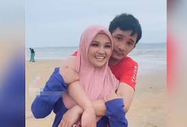 40,333 likes · 11,108 talking about this. Carian Mengenai Topik Zarina Zainuddin Astro Awani