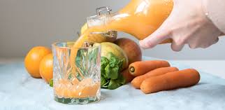 Dieses rezept ist nicht nur lecker, es ist auch randvoll mit nährstoffen und elektrolyten. Saftkur Rezepte Fur 3 Tage Inkl Einkaufsliste Und Plan Lykke Life