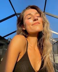 Jessica Bernath's Instagram, Twitter & Facebook