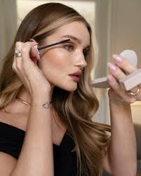 Rosie Huntington-Whiteley's Genius Tips for a Foolproof Eye Look