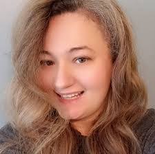 Teresa Mesenbrink's Instagram, Twitter & Facebook