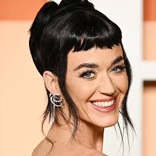 The 2025 Vanity Fair Oscar Party hosted by Radhika Jones served nothing but  pure glamour at the Wallis Annenberg Center for the Performing Arts! ✨  Hollywood's finest turned heads with jaw-dropping looks