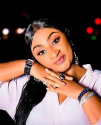 Happy birthday to the beautiful Ellen Whyte🎂🍷🍾