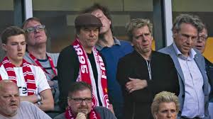 Die tote… die toten hosen. Dfb Zeichnet Die Toten Hosen Mit Julius Hirsch Preis Aus Dfb Deutscher Fussball Bund E V