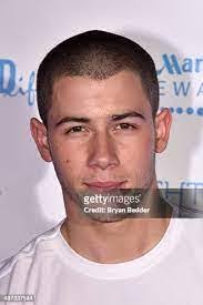 Kristina Milne's Instagram, Twitter & Facebook