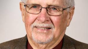 Former Iowa state Sen. Dick Dearden dies, leaves legacy of service