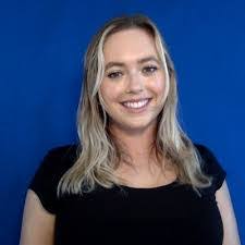 Kaitlin Roche's Instagram, Twitter & Facebook