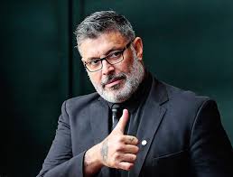 O perfil é fake, mas mesmo assim sei. Alexandre Frota Esta Com Nome Negativado Devido A Calotes Veja Sao Paulo