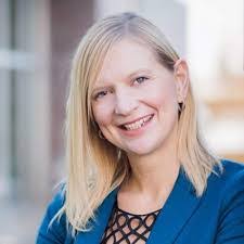 Amanda Hickok's Instagram, Twitter & Facebook