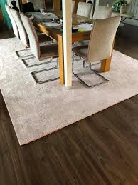 Stilwerk präsentiert eine exklusive designvielfalt und verbindet alles zum thema. Teppich Unter Den Esstisch Und Um Kruger Raumausstatter Facebook