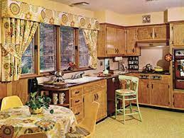 Design Dilemma What Should I Do With A 1970 S Kitchen Home Goods Decor Retro Interior Design British Kitchen Interior