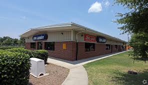 Ivy rehab hss physical therapy center of excellence. 2620 S Tryon St Charlotte Nc 28203 Retail For Sale Loopnet Com
