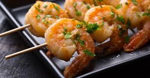 Entre La Ligne Et Le Budget L Equilibre Est Parfois Complexe La Solution Des Recettes Malignes A Cout Recette Recettes Poissons Et Fruits De Mer Brochette